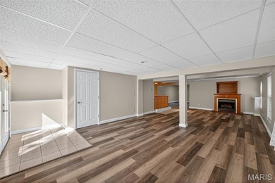 Beautiful ranch with split floor plan on nearly 1/2 an acre in a on Lake Saint Louis Par 3 in Missouri - for sale on GolfHomes.com, golf home, golf lot