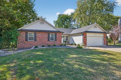 Beautiful ranch with split floor plan on nearly 1/2 an acre in a on Lake Saint Louis Par 3 in Missouri - for sale on GolfHomes.com, golf home, golf lot
