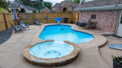 Executive Maumelle Country Club home offers 5 beds, 3.5 baths on Maumelle Golf and Country Club in Arkansas - for sale on GolfHomes.com, golf home, golf lot