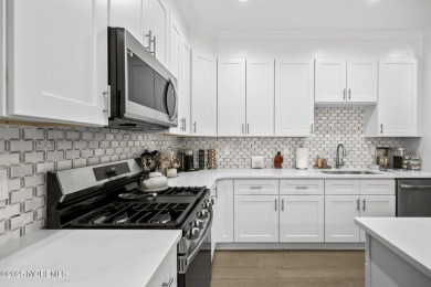 Luxury living in this Elegant 3 bdrm, 2 .5 bath townhouse on Battleground Country Club in New Jersey - for sale on GolfHomes.com, golf home, golf lot