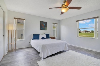 Updated  Move-In Ready 2BR/2BA Golf Course Home in Pennbrooke on Pennbrooke Fairways in Florida - for sale on GolfHomes.com, golf home, golf lot