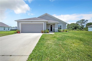 Your Florida Dream Awaits in Sun N Lake!

Welcome to this on Sun n Lake Golf and Country Club in Florida - for sale on GolfHomes.com, golf home, golf lot