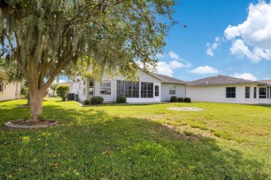 Updated  Move-In Ready 2BR/2BA Golf Course Home in Pennbrooke on Pennbrooke Fairways in Florida - for sale on GolfHomes.com, golf home, golf lot