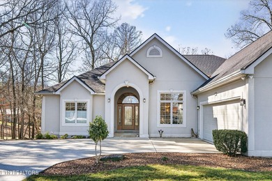 FAIRFIELD GLADE RESORT LUXURY GOLF COURSE LIVING ON THE BRAE! on Heatherhurst Golf Course in Tennessee - for sale on GolfHomes.com, golf home, golf lot