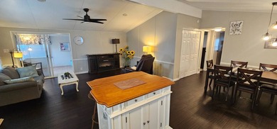 Furnished, spacious 2 bedroom 2 bath home in 55 + Resort style on Zephyrhills Municipal Golf Course in Florida - for sale on GolfHomes.com, golf home, golf lot