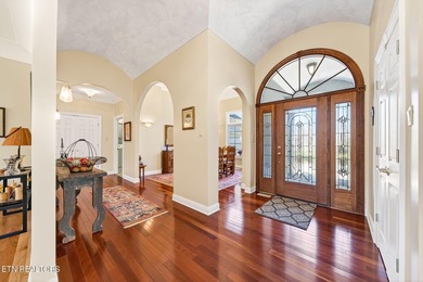 FAIRFIELD GLADE RESORT LUXURY GOLF COURSE LIVING ON THE BRAE! on Heatherhurst Golf Course in Tennessee - for sale on GolfHomes.com, golf home, golf lot