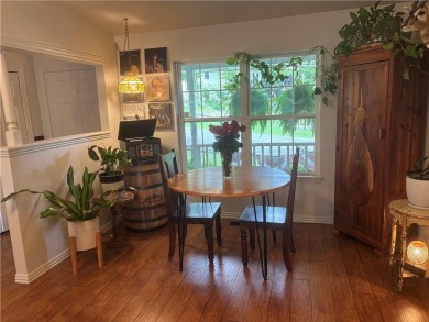 This beautifully updated and maintained 3-bedroom, 2  1/2  -bath on Holiday Island Executive Golf Course in Arkansas - for sale on GolfHomes.com, golf home, golf lot