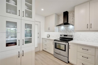 Beautifully renovated 2-bedroom condo sold fully furnished and on Palm-Aire Country Club and Resort - Palms in Florida - for sale on GolfHomes.com, golf home, golf lot