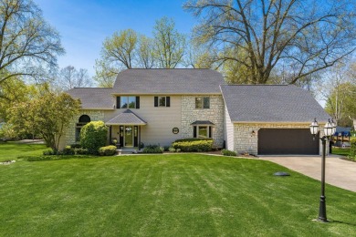 Fabulous Lakefront Home w/ Easy Access To I-70. Enjoy The Lake on Harbor Hills Country Club in Ohio - for sale on GolfHomes.com, golf home, golf lot