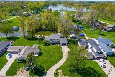 Fabulous Lakefront Home w/ Easy Access To I-70. Enjoy The Lake on Harbor Hills Country Club in Ohio - for sale on GolfHomes.com, golf home, golf lot