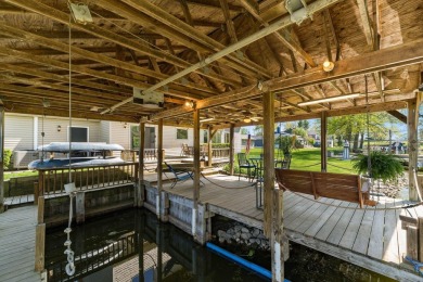 Fabulous Lakefront Home w/ Easy Access To I-70. Enjoy The Lake on Harbor Hills Country Club in Ohio - for sale on GolfHomes.com, golf home, golf lot
