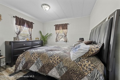 **MOVE-IN READY** REMODELED 3/2 HOME in Brookridge. Must see on Brookridge Country Club in Florida - for sale on GolfHomes.com, golf home, golf lot