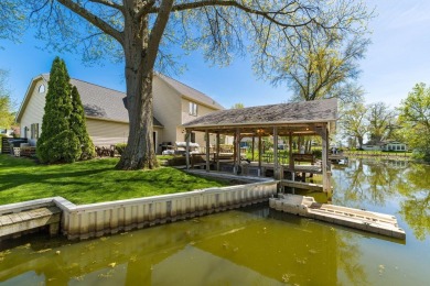 Fabulous Lakefront Home w/ Easy Access To I-70. Enjoy The Lake on Harbor Hills Country Club in Ohio - for sale on GolfHomes.com, golf home, golf lot