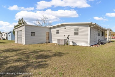 **MOVE-IN READY** REMODELED 3/2 HOME in Brookridge. Must see on Brookridge Country Club in Florida - for sale on GolfHomes.com, golf home, golf lot