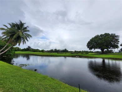 *THE ESCAPE* AT ARROWHEAD--2 BEDROOMS--LOFT STYLE---MASTER on Davie Golf Club in Florida - for sale on GolfHomes.com, golf home, golf lot