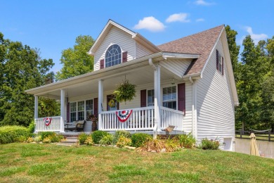 Welcome to this cozy Kentucky home neighboring the golf course! on Hickory Hills Country Club in Kentucky - for sale on GolfHomes.com, golf home, golf lot