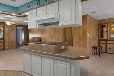 Spacious and well-maintained 2-bedroom, 2-bath home located in a on High Point Golf Club, Inc. in Florida - for sale on GolfHomes.com, golf home, golf lot