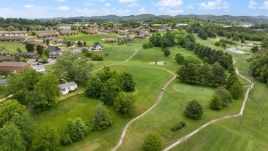 Charming 3BR, 2BA home on an oversized lot with extended private on Somerset Country Club in Kentucky - for sale on GolfHomes.com, golf home, golf lot
