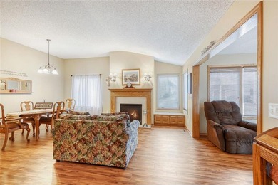 Meticulously maintained 4 bed 3 bath townhome in Sterling South on The Wilds Golf Club in Minnesota - for sale on GolfHomes.com, golf home, golf lot