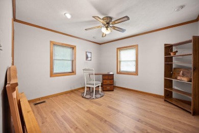 Charming 3BR, 2BA home on an oversized lot with extended private on Somerset Country Club in Kentucky - for sale on GolfHomes.com, golf home, golf lot