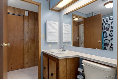 Spacious and well-maintained 2-bedroom, 2-bath home located in a on High Point Golf Club, Inc. in Florida - for sale on GolfHomes.com, golf home, golf lot