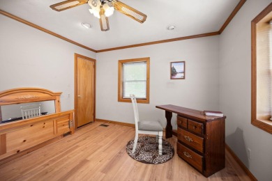 Charming 3BR, 2BA home on an oversized lot with extended private on Somerset Country Club in Kentucky - for sale on GolfHomes.com, golf home, golf lot