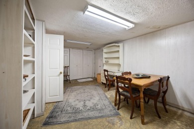 Charming 3BR, 2BA home on an oversized lot with extended private on Somerset Country Club in Kentucky - for sale on GolfHomes.com, golf home, golf lot