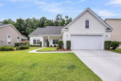 Welcome to this charming and well-maintained 3-bedroom on Shadowmoss Plantation Golf Club in South Carolina - for sale on GolfHomes.com, golf home, golf lot