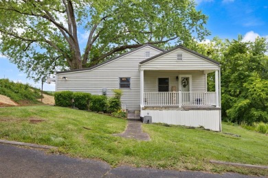 Charming 3BR, 2BA home on an oversized lot with extended private on Somerset Country Club in Kentucky - for sale on GolfHomes.com, golf home, golf lot