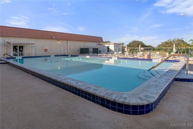 Spacious and well-maintained 2-bedroom, 2-bath home located in a on High Point Golf Club, Inc. in Florida - for sale on GolfHomes.com, golf home, golf lot