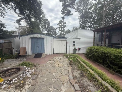 Great 3 bedroom 2 full bath home in Crystal Lakes Community on Prestwick Country Club in South Carolina - for sale on GolfHomes.com, golf home, golf lot