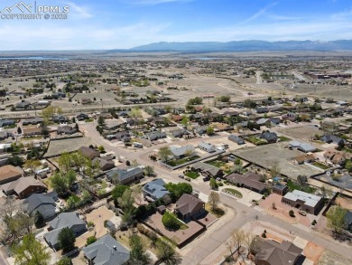 It is time to make this beautiful home yours!! Move-in ready on on Desert Hawk At Pueblo West in Colorado - for sale on GolfHomes.com, golf home, golf lot