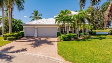 Experience this exquisitely updated spacious lakefront home in on Royal Tee Country Club in Florida - for sale on GolfHomes.com, golf home, golf lot