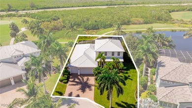 Experience this exquisitely updated spacious lakefront home in on Royal Tee Country Club in Florida - for sale on GolfHomes.com, golf home, golf lot