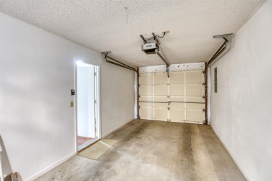 Special golf course Townhome in the heart of Horseshoe Bay on Slick Rock Golf Course - Horseshoe Bay in Texas - for sale on GolfHomes.com, golf home, golf lot