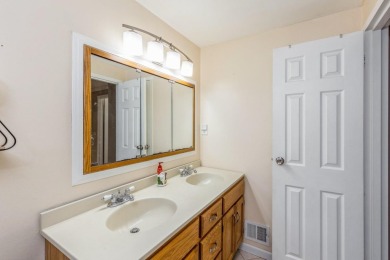 Beautiful 3 Bedroom, 1.5 Bath desirable end unit Condo in Blue on Blue Ridge Golf Club in New York - for sale on GolfHomes.com, golf home, golf lot