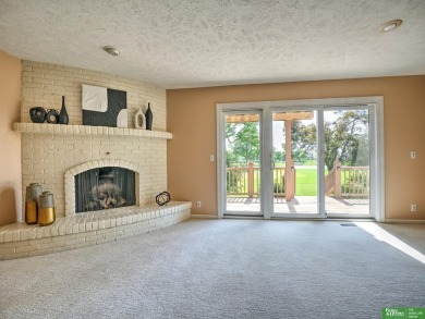 Dawn Grimshaw, M: , dgrimshaw,   - Beautiful condo in the gated on Oak Hills Country Club in Nebraska - for sale on GolfHomes.com, golf home, golf lot