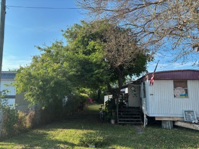 There are no other mobile homes currently for sale (active) in on Key West Golf Club in Florida - for sale on GolfHomes.com, golf home, golf lot