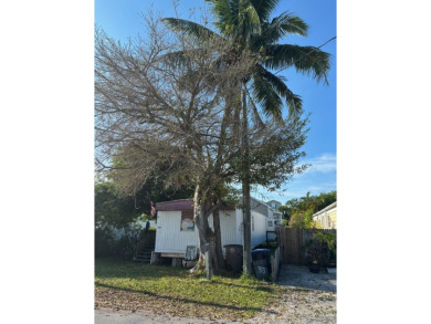 There are no other mobile homes currently for sale (active) in on Key West Golf Club in Florida - for sale on GolfHomes.com, golf home, golf lot