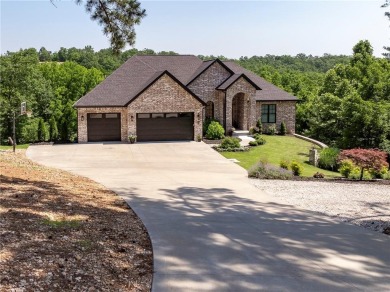 **PUBLIC OPEN HOUSE SUNDAY, 6/22 FROM 2 PM - 4 PM**.  Don't miss on Bella Vista Country Club - Scottsdale in Arkansas - for sale on GolfHomes.com, golf home, golf lot