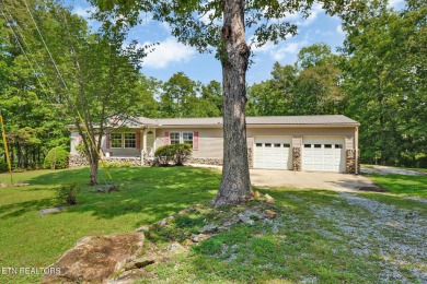 Three bedroom manufactured home with lake frontage on Lake on Lake Tansi Village Country Club in Tennessee - for sale on GolfHomes.com, golf home, golf lot