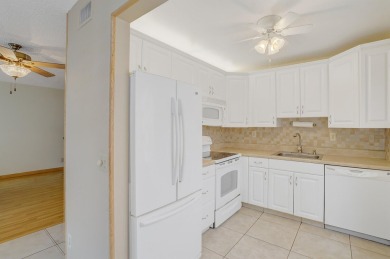 PRICED RIGHT! 55+Immaculate 2nd  Floor Condo in Kings Point Golf on Kings Point Golf -Flanders Way in Florida - for sale on GolfHomes.com, golf home, golf lot