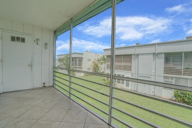 PRICED RIGHT! 55+Immaculate 2nd  Floor Condo in Kings Point Golf on Kings Point Golf -Flanders Way in Florida - for sale on GolfHomes.com, golf home, golf lot