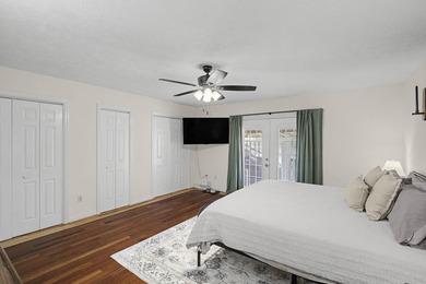 Welcome home to 29 Woodhill Place, tucked away on a quiet street on Houndslake Country Club in South Carolina - for sale on GolfHomes.com, golf home, golf lot