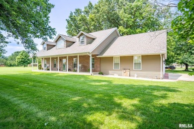 Come take a look at this move in ready, 4 (possibly 5) bedroom on Maple Lane Country Club in Illinois - for sale on GolfHomes.com, golf home, golf lot