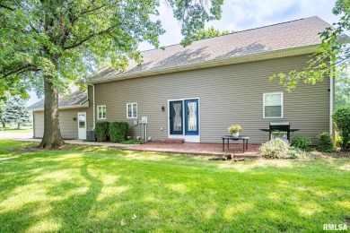 Come take a look at this move in ready, 4 (possibly 5) bedroom on Maple Lane Country Club in Illinois - for sale on GolfHomes.com, golf home, golf lot