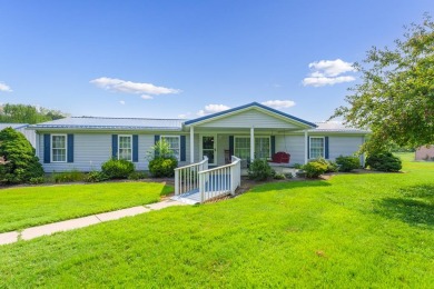 Stunning 3 bedroom, 2 bath double wide home sits on a sprawling on Panther Creek Golf Course in Kentucky - for sale on GolfHomes.com, golf home, golf lot