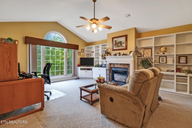 WOW! Looking for PERFECTION?! This elegant ranch home is located on Heatherhurst Golf Course in Tennessee - for sale on GolfHomes.com, golf home, golf lot