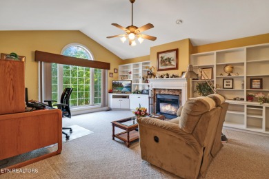 WOW! Looking for PERFECTION?! This elegant ranch home is located on Heatherhurst Golf Course in Tennessee - for sale on GolfHomes.com, golf home, golf lot
