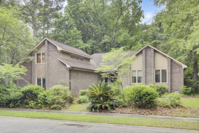 Welcome to 103 Kenninghall Road, in the heart of Goose Creek's on Crowfield Golf and Country Club in South Carolina - for sale on GolfHomes.com, golf home, golf lot